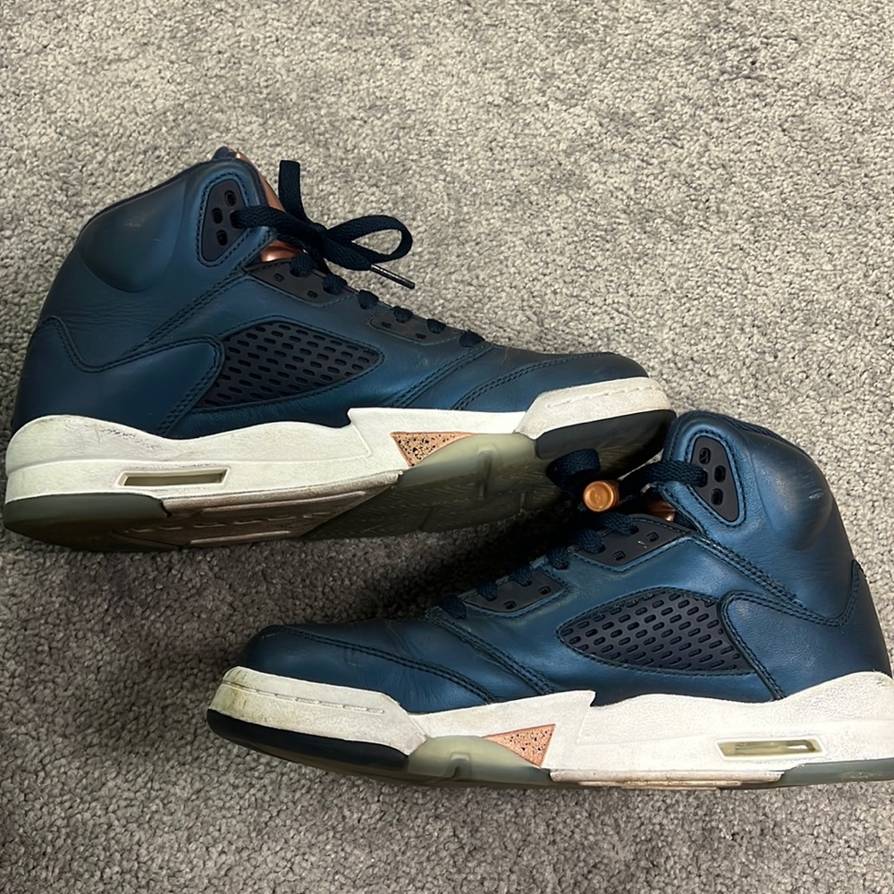 Jordan 5 grade school